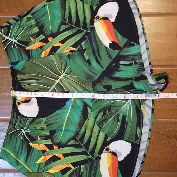 Show Me Your Mumu Tucan Sawyer Shorts - Picture 10 of 14